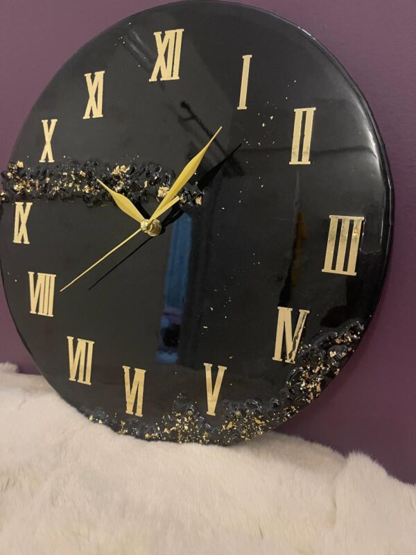 Elegant Black & Gold Resin Clock – Modern Geode Style Wall Art